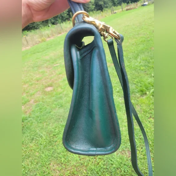 Vintage Coach Bottle Green Regina - Picture 3 of 16